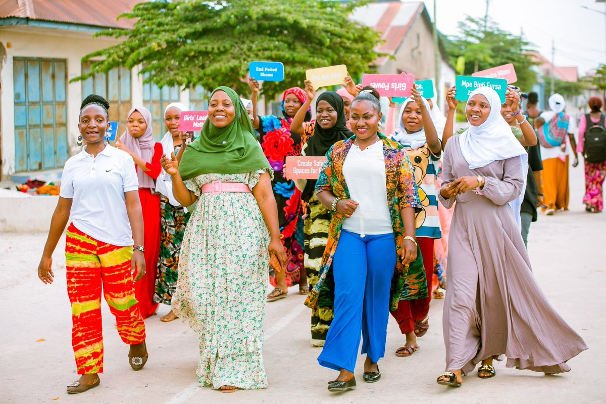 CRVPF1's tweet photo. Exciting news from the #oakfoundation 🌿
They’ve published a feature highlighting the impact of the @CRVPF1 Adolescent Girls Power Program (AGPP) in #Tanzania, where they spotlight the DAR Girls: https://t.co/tkdoFeJnX8 https://t.co/G4WkTttZTa