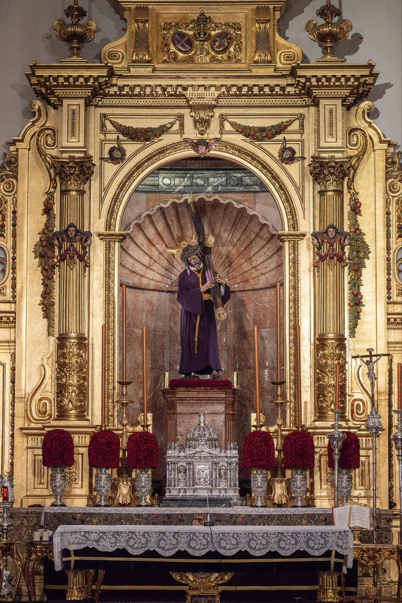 HdadGranPoder's tweet photo. MIÉRCOLES DE CENIZA |

"La ceniza nos recuerda nuestra fragilidad, no como mensaje de tristeza, sino como una invitación a la esperanza. Reconocer que somos polvo significa reconocer que Dios puede recrearnos, como un Padre que no se cansa de amar y perdonar".

Ya es Cuaresma y Jesús del Gran Poder, con túnica morada lisa y cíngulo de mecha te espera en la Basílica. 

¡Busca al Señor, encuentra al Señor, ama al Señor!"

#granpoder2026
#Cuaresma