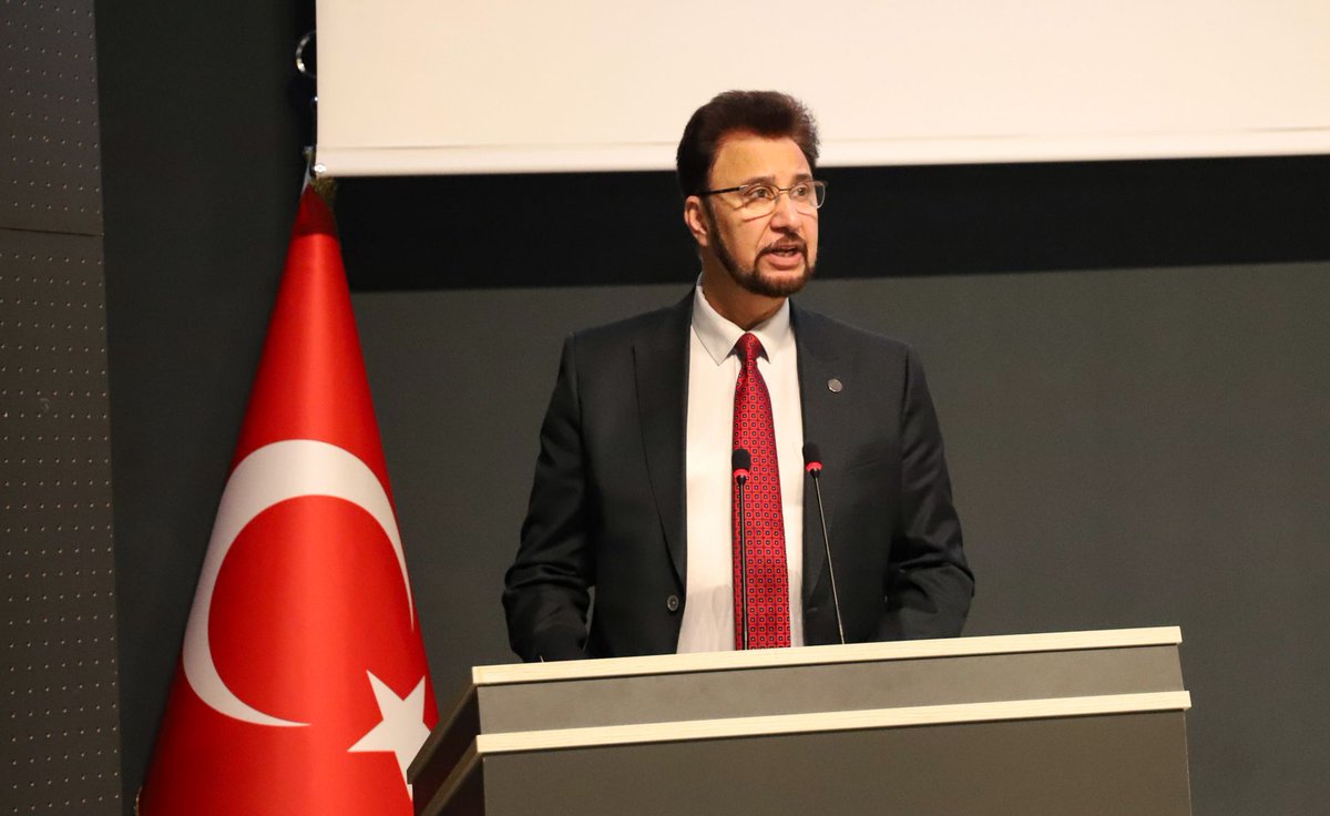 NEUniversitesi's tweet photo. Üniversitemizde Küresel Siyaset Masaya Yatırıldı: Afzal Khan’a Fahri Doktora Payesi Tevcih Edildi

➡️https://t.co/ccVAxB2wr1 https://t.co/nhk69Pj4ud