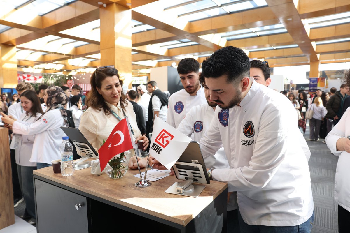 Culinary Forum 2026: Gastronomi Ekosisteminin Geleceği İçin Nirvana Cosmopolitan’dayız!

Kilit Grup olarak ana sponsorluğunu üstlendiğimiz Culinary Forum 2026’da, ilk günü verimli paneller ve sektörel diyaloglarla geride bıraktık.