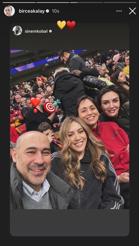 İbrahim bunu görünce bir telefona birde yanındaki teyzeye bakmıştır ben neler kaçırdım diyerek eminim