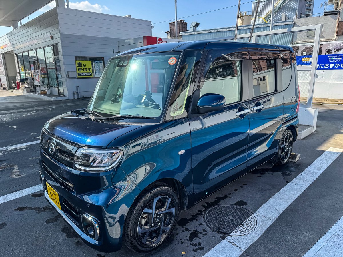 vevevevenjo420's tweet image. 天気がいいから洗車した

もうこのタントも7年乗っている