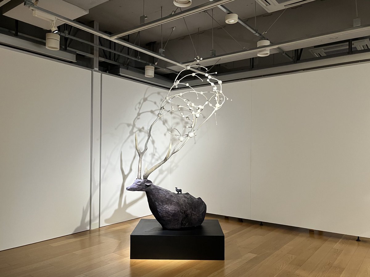 ＜やの tweet media