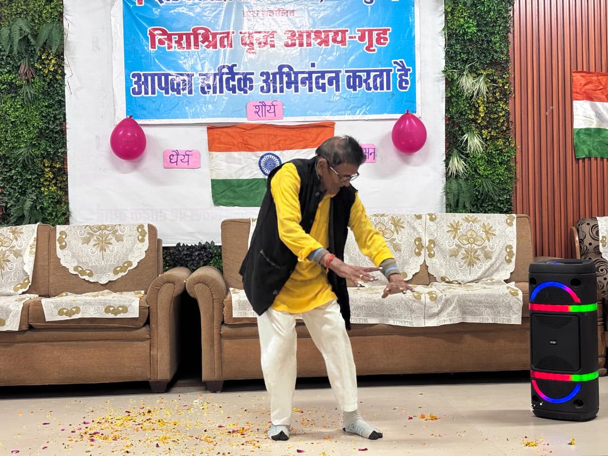 Humanityorg1's tweet photo. #WhiteHeartValentineDay2k26

निराश्रित वृद्धाश्रम 12 वा वर्ष 🙏
Regards-Humanity Organization https://t.co/LzqVKprzrm