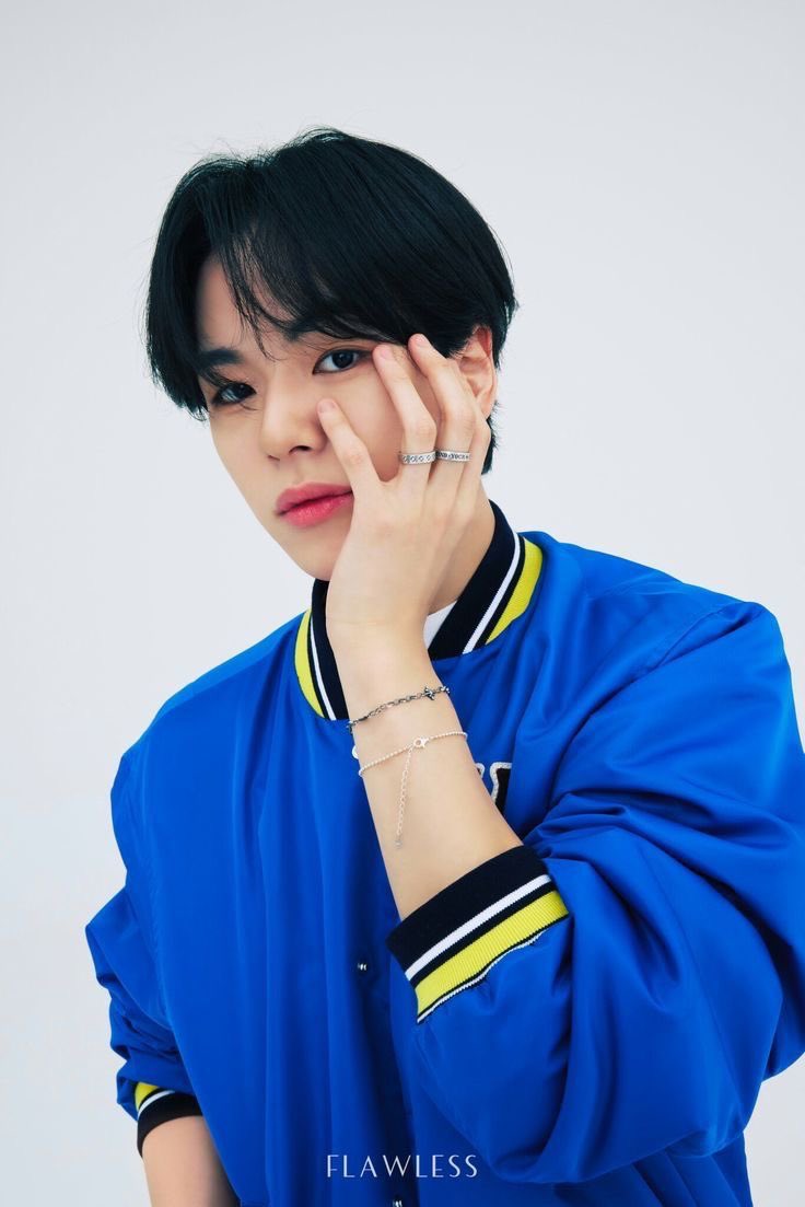 yjhjjaa's tweet photo. 쿨톤미남 https://t.co/OCqyPLd1mT