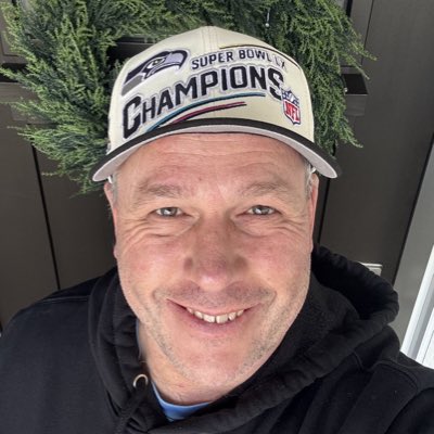 New hat day!
💙💚🏈🇺🇸🏆🏆