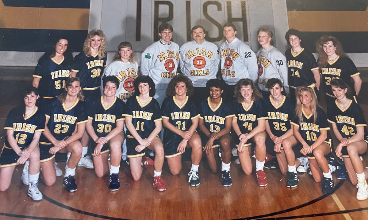 LadyIrishHoops's tweet photo. With the win tonight the Lady ☘️ move to 22-3 overall & 13-2 in the SSC! Clinching at least a tie for the Conference Championship which is something that hasn't been done since the 1990-91 season some 35 years ago! (Picture attached 90-91 team)
#EarnedNotGive #WeAreRosemount https://t.co/RBCZrMmkkA