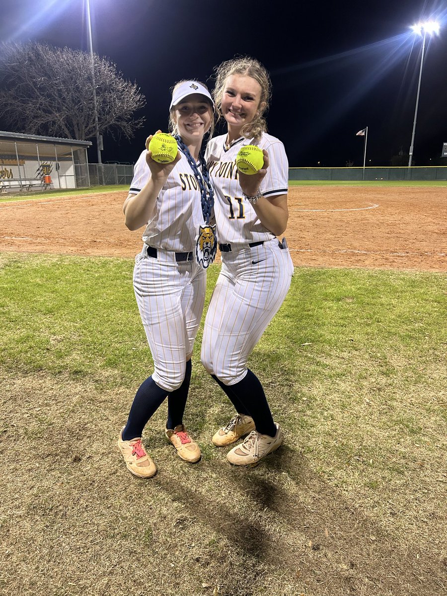 SPHS Softball tweet media