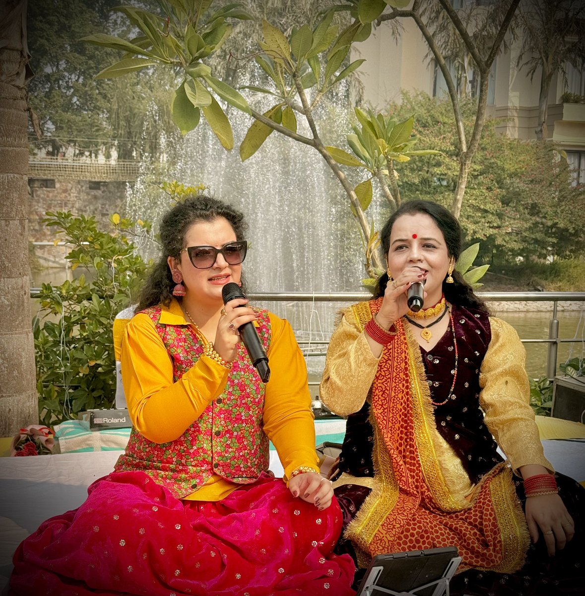 होइहि सोइ जो राम रचि राखा 🌸🙏

@upreti_sisters 💕

#goodtimes #upretisisters #explorepage✨#music