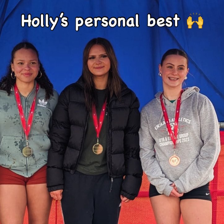 SwindonHarriers's tweet photo. Súper PB of 51.25m for Holly Scott to win the U18s hammer at the South of England Winter Throws Championships plus 40.58m for Lottie Harding, third in the U16s hammer. @BBCWiltsSport @AdverSport @EnglandAthletic https://t.co/64KsV02qq2