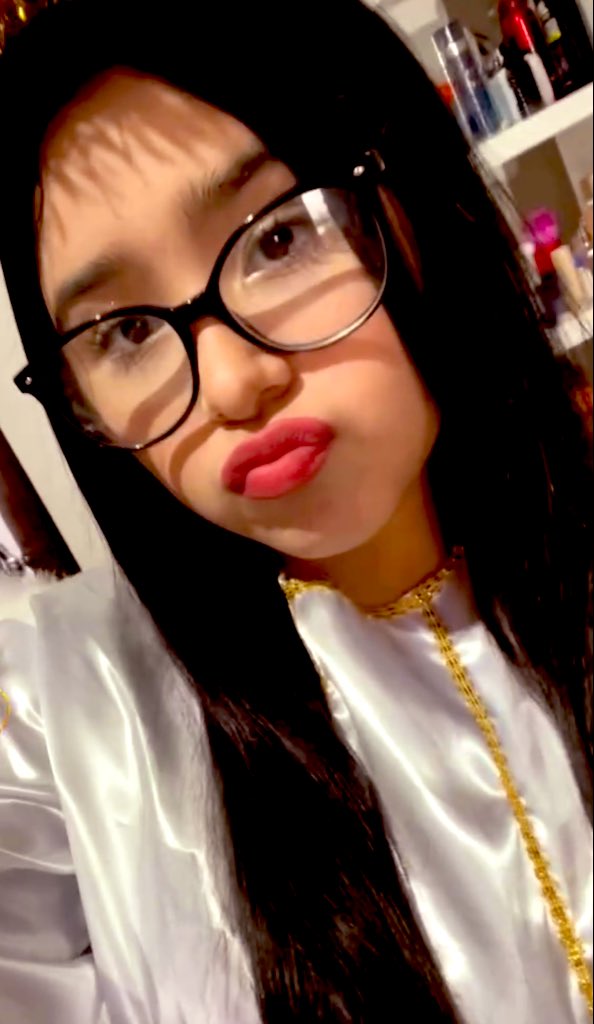 mildred2986's tweet photo. Subo esta foto pa' que me acosen rico en los DMs 😈 No se guarden nada, díganme todo lo sucio que quieren hacerme 🔥 Ven, perrito🤤🥵🔥 https://t.co/gS9Ld0quT4