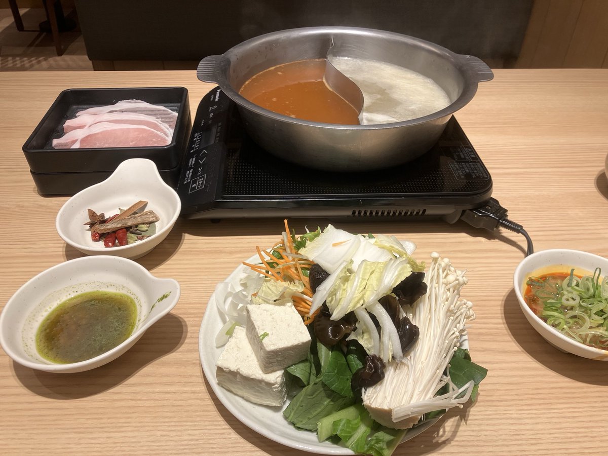 daisukinek0's tweet photo. むしゃくしゃしたら野菜のやけ食い♪♪♪ https://t.co/xSbjO3QRmc
