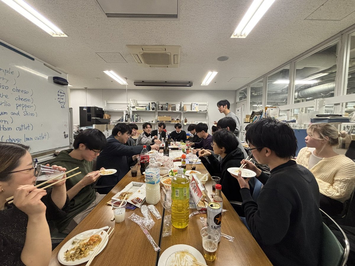 Sakurailab_OU's tweet photo. 修論発表を行いました！
お疲れ様！ https://t.co/qXsphtGd0K