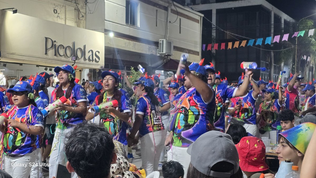 6 días de carnaval full lleva Jujuy 
!! más del 95% de ocupación y quién más quién menos se festejo nuestra tradición, nuestra cultura, el reencuentro, el tremendo trabajo de nuestros artistas, vendedores ambulantes,comerciantes, y el hermoso abrazo del pueblo jujeño.♥️