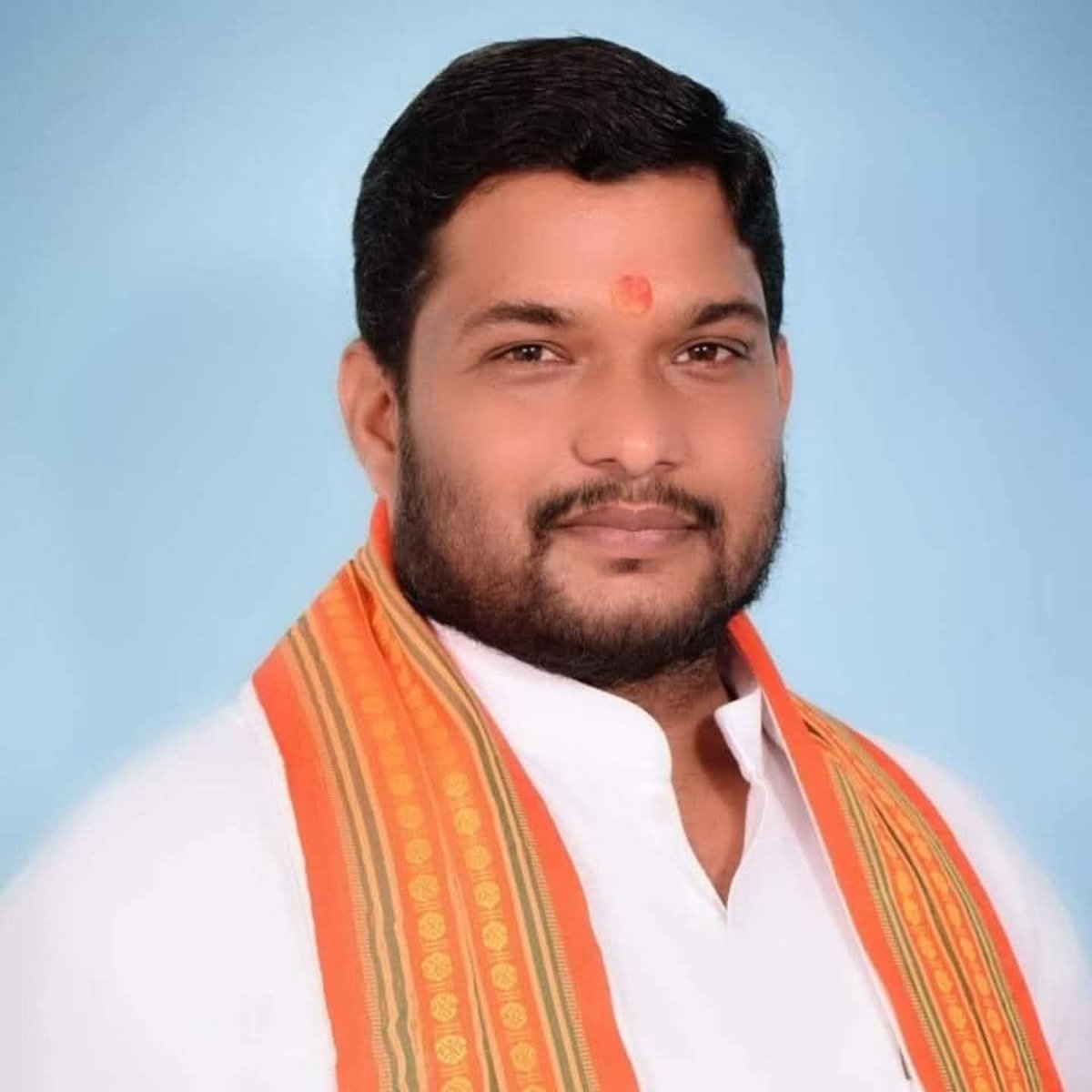 ishivam4bjp's tweet photo. भारतीय जनता पार्टी हरदोई के यशस्वी नि.जिलाध्यक्ष आदरणीय बड़े भाई #सौरभ_मिश्र_नीरज जी को सादर प्रणाम सहित जन्मदिन की अनंत शुभकामनाएं व बधाई 
@bjpsaurabh12 https://t.co/mF5HatEDIY