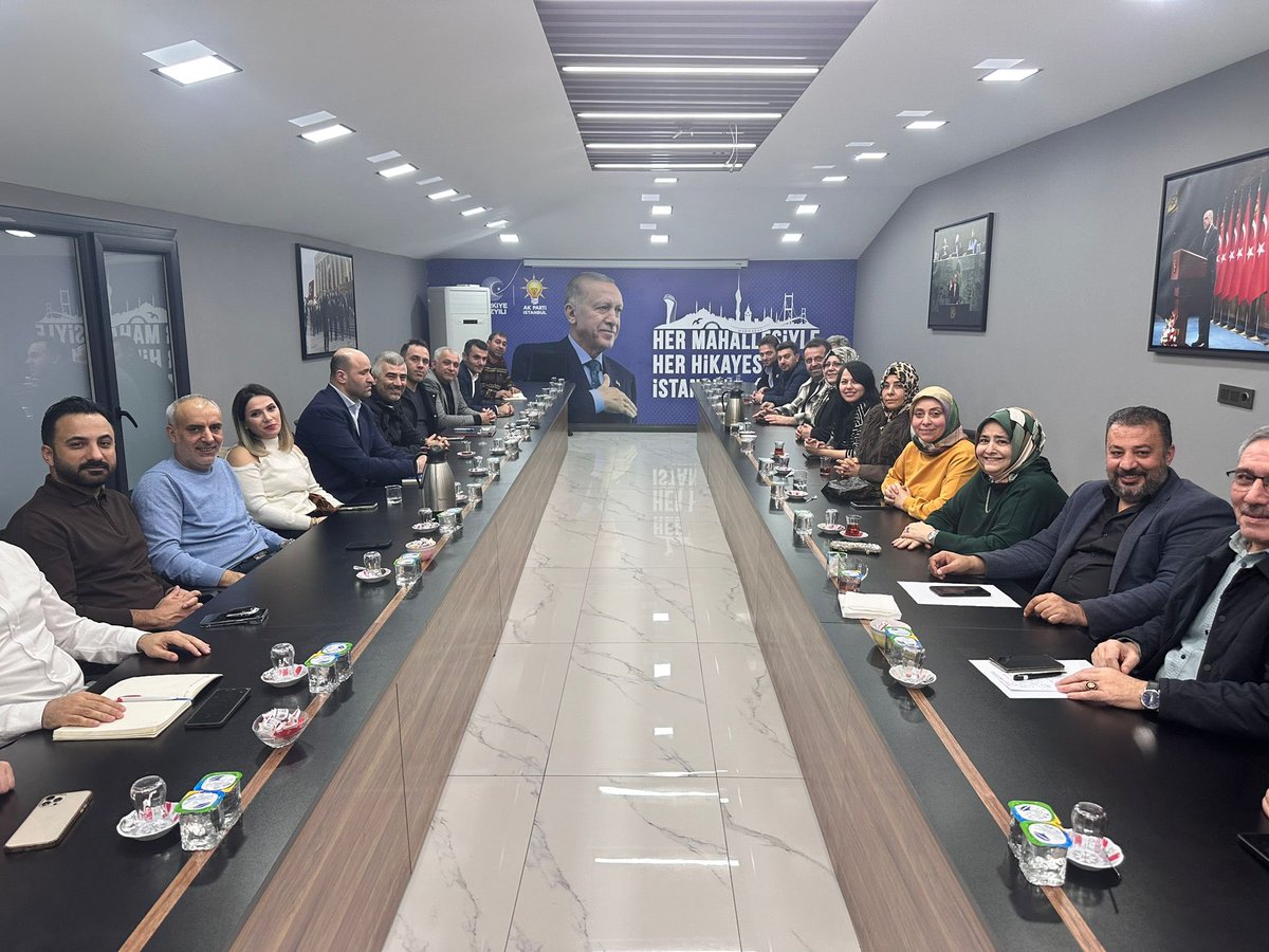 Haftalık olağan Yönetim kurulu toplantimizi ilçe başkanımız <a href="/dvrnyalcinkaya/">Devran YALÇINKAYA 🇹🇷</a> ve İl yönetim kurulu üyemizle birlikte ilçe merkezinde gerçekleştirdik .
Toplantimiz hayırlara vesile olsun inşallah.