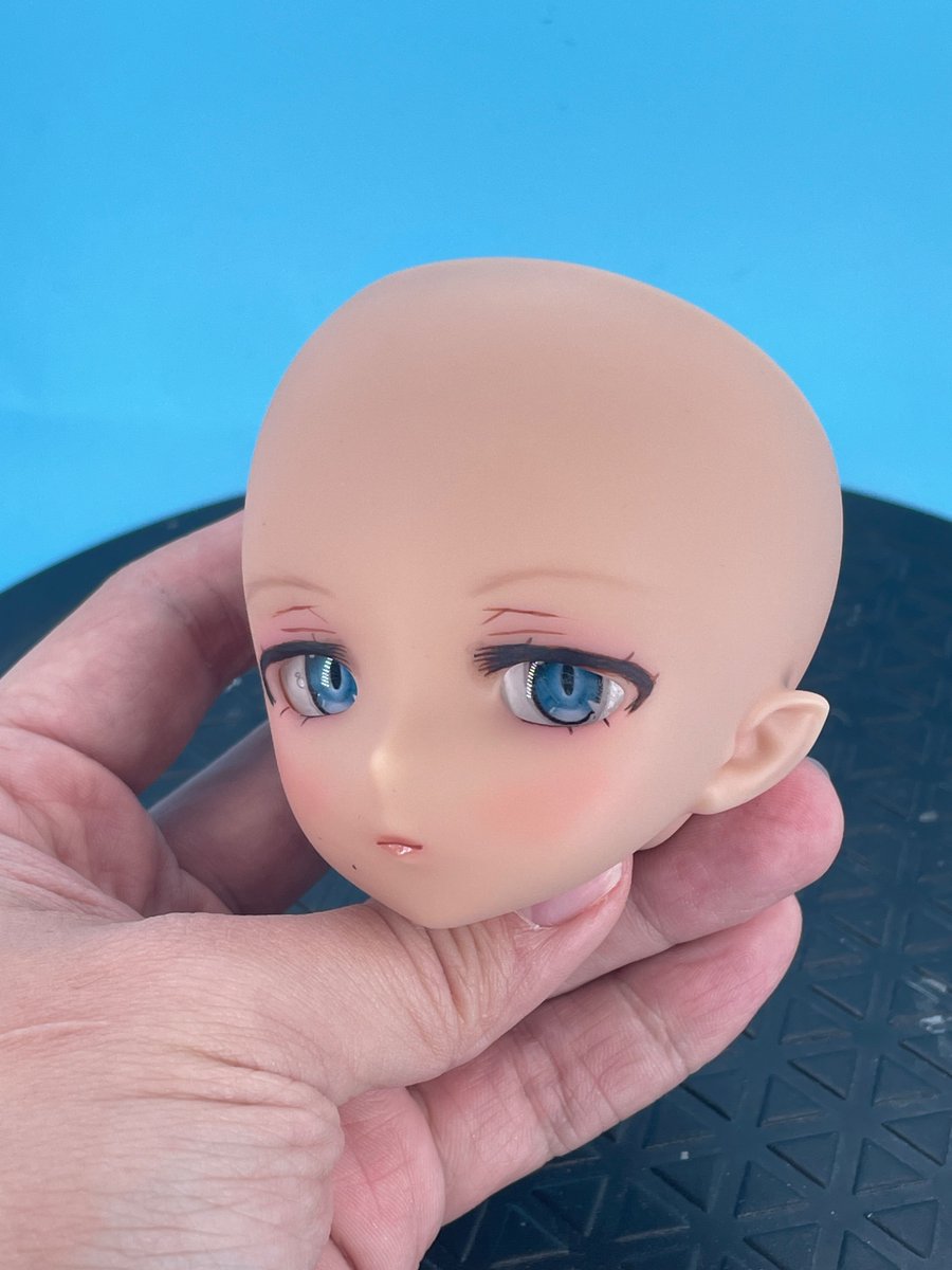 dollfiecreation's tweet photo. It is really hard to draw with tan skin……
No matter what color you use, it is not noticeable…

小麥色的頭，真的很難畫
什麼顏色也看不清楚

#diy #ドルフィードリーム #doll #bjd #dollfiecreation #dd #dollfie #dollfiedreamsister https://t.co/PakUS3zq5D