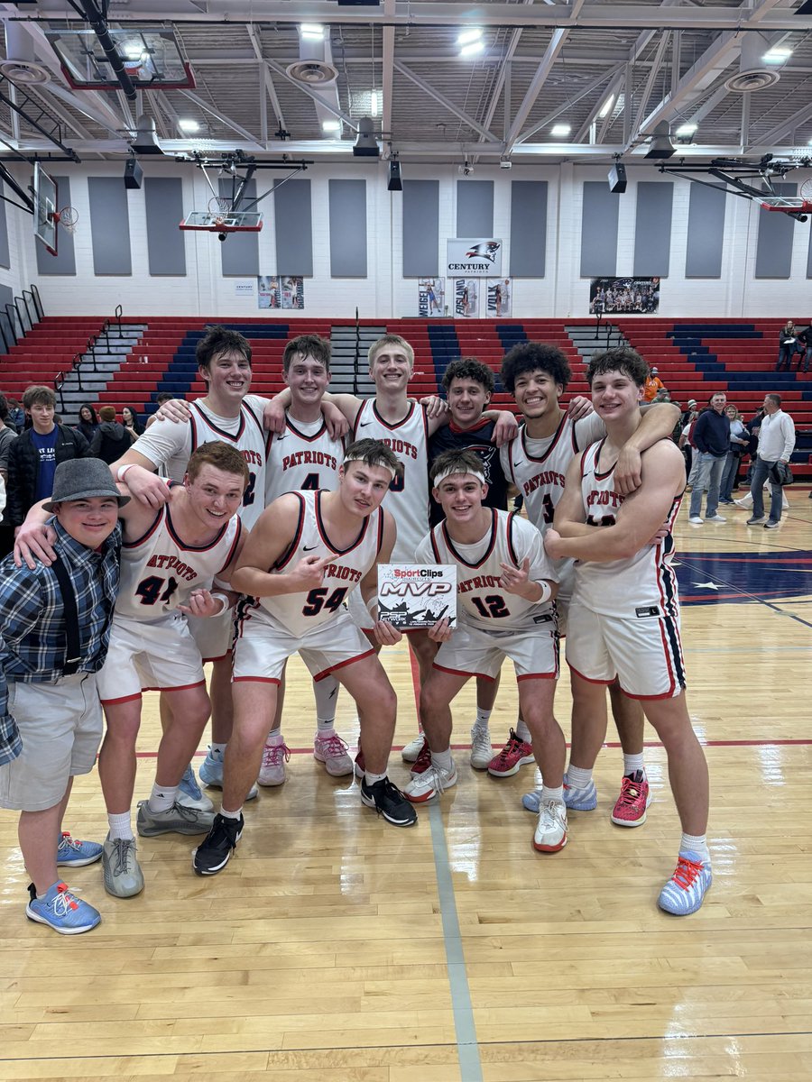 NetworkPsp's tweet photo. BNC National Bank Scoreboard 
Century 71
St Mary’s 23

Sport Clips MVP
Will Voglewede and his senior teammates roll in their finally home game with all 8 seniors scoring. Will was the last knocking down the deep three to cap off the night https://t.co/thnzD8pTow