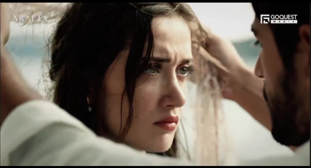 “I fell in love with u at first sight,long long ago"😍

Not fully convinced it was sight from ep1,maybe seeing her too close &amp; his heart skipped a beat💓🫀
He had been observing her family for yrs.Definitely need FB of secret glances,silent admiration,moment first looked
#Arafta