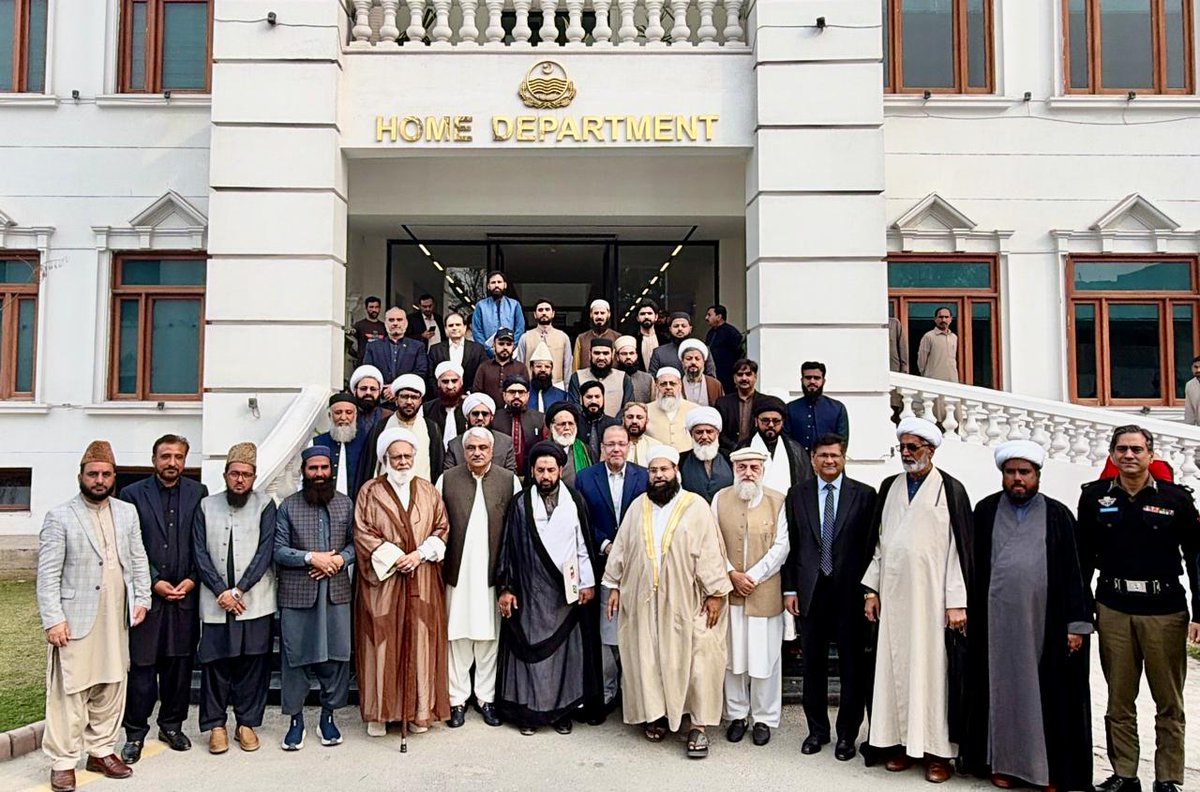 MShuja_Khan's tweet image. قومی پیغام امن کمیٹی اور پنجاب حکومت کا اشتراک اس بات کا ثبوت ہے کہ پاکستان میں یکجہتی، برداشت اور قانون کی حکمرانی کو ہر حال میں برقرار رکھا جائے گا۔
#RuleOfLaw #Unity #PakistanProgress