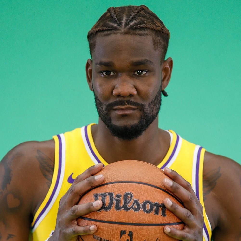 LakeShowYo's tweet photo. 🚨 Deandre Ayton was detained today at an airport in Bahamas for possession of a "very small amount of marijuana" according to his lawyer https://t.co/jClRrzP0co