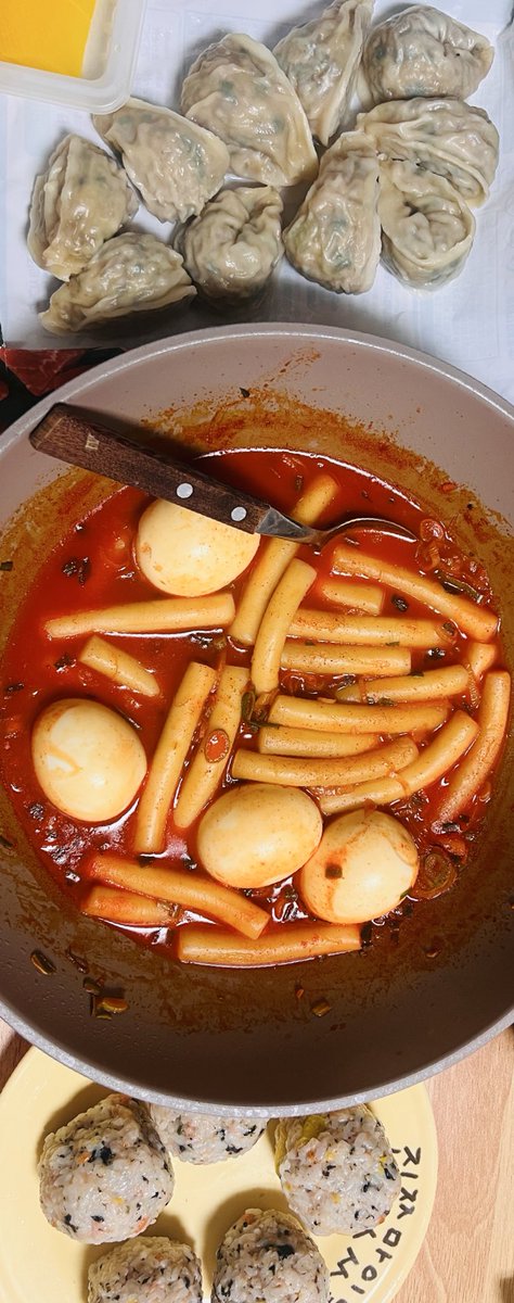 떡볶이
참치마요주먹밥
만두