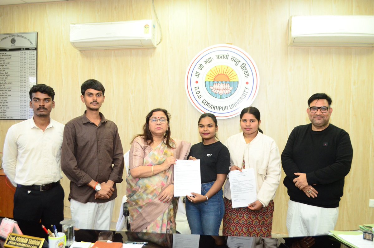 NarayanDuttPat5's tweet photo. Career Pathways Program के अंतर्गत युवाओं को प्रशिक्षण एवं नियुक्ति पत्र प्रद���न

पूर्वांचल के युवाओं को रोजगार एवं कौशल विकास से जोड़ने की दिशा में Purvanchal Youth Welfare Association  द्वारा संचालित Career Pathways Program के अंतर्गत प्रशिक्षण !!
#narayanduttpathak https://t.co/uQB9JwQWPE