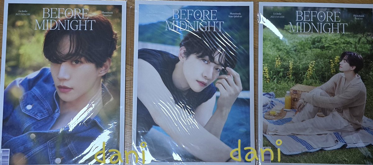 le2jh_forever's tweet photo. 비미나때 포토북 3종이었던거 왤케 놀라움?
우와😛😛😛😛
#준호 #이준호 #leejunho #beforemidnight https://t.co/DCLVUJwXLr
