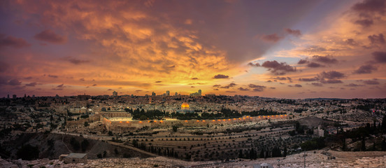 Good morning! 🌅

There is something truly grounding about watching the sun wake up over the ancient stone walls of Jerusalem. Whether you are heading out for a morning run or just savouring a quiet cup of coffee, may your day be as golden and full of promise as this horizon.