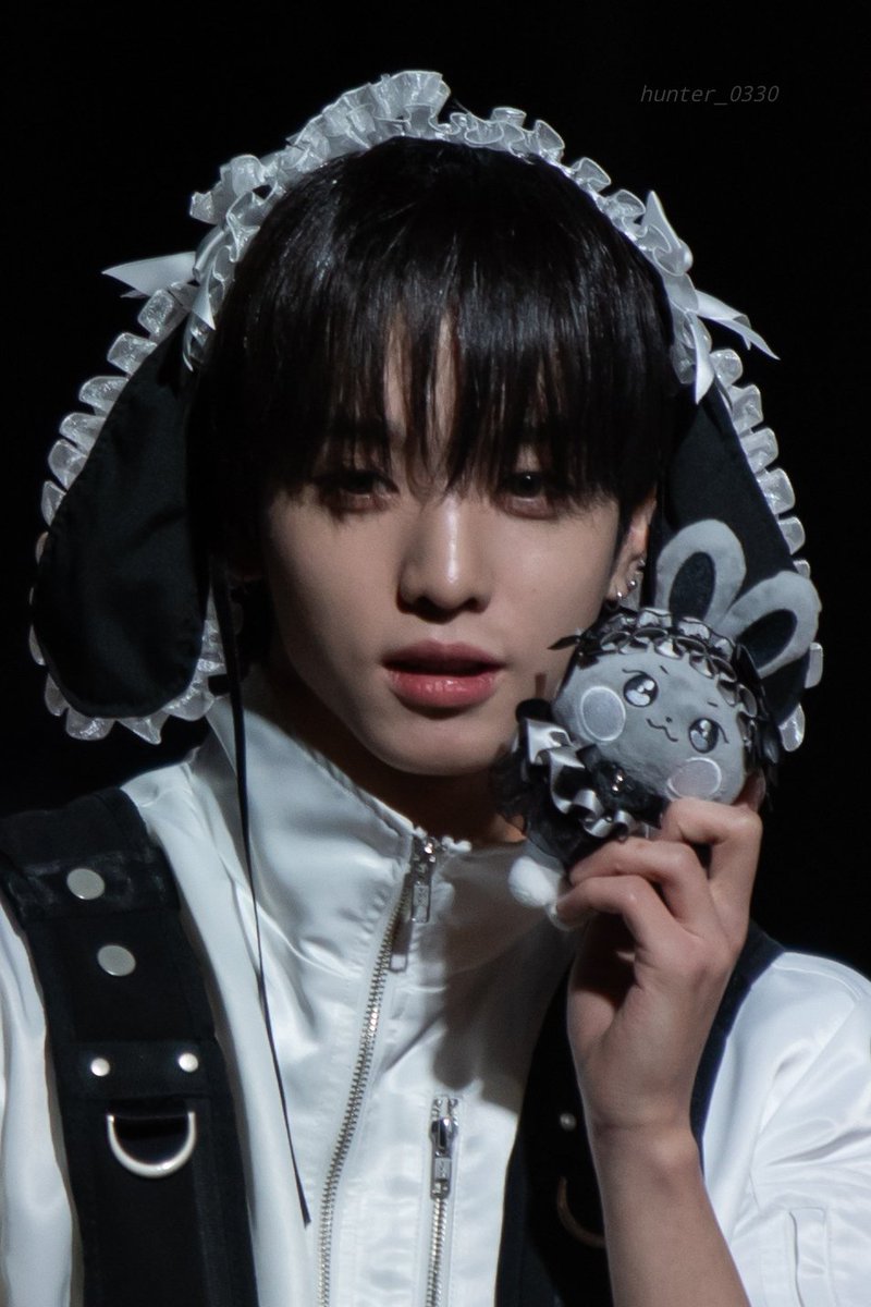 251218 애플뮤직 

떵별이 ?? 🖤🐇

#xikers #싸이커스 #yujun #유준