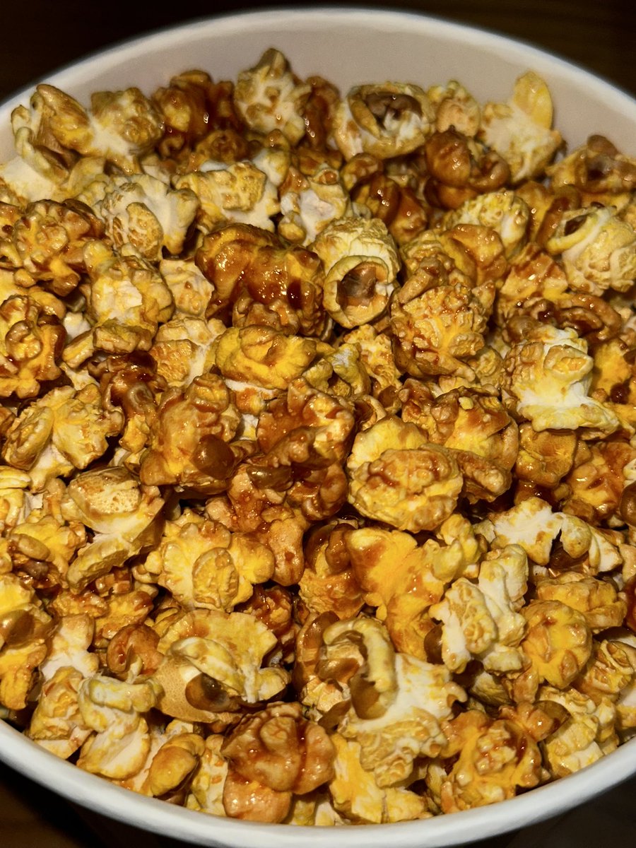 입닫고먹기 tweet media