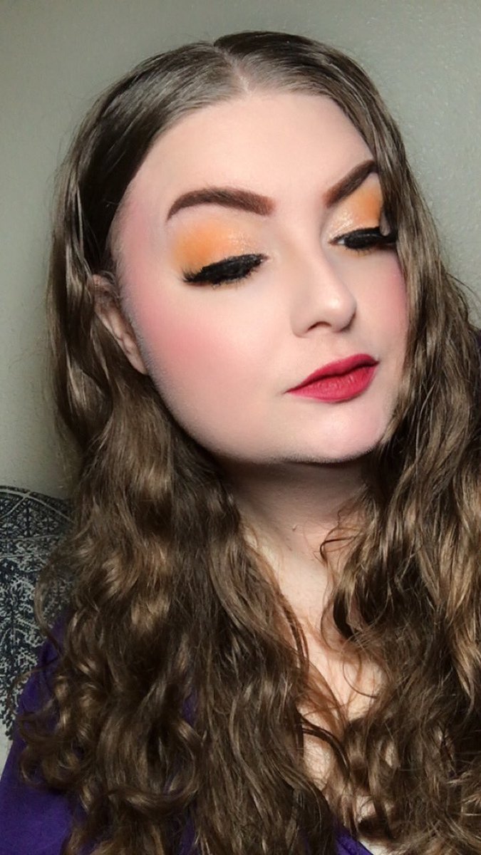storyofshawna's tweet image. This peachy peach makeup tutorial is now up on my TikTok! 
It will be on YouTube tomorrow BUT dreamy love (the pink one) is up on YouTube :))) links below 
PeachyPeach- tiktok.com/t/ZP8x1XUE1/
DreamyLove- m.youtube.com/watch?v=gCXgQP…
#makeuptutorial #tiktok #youtube 
Check them out!