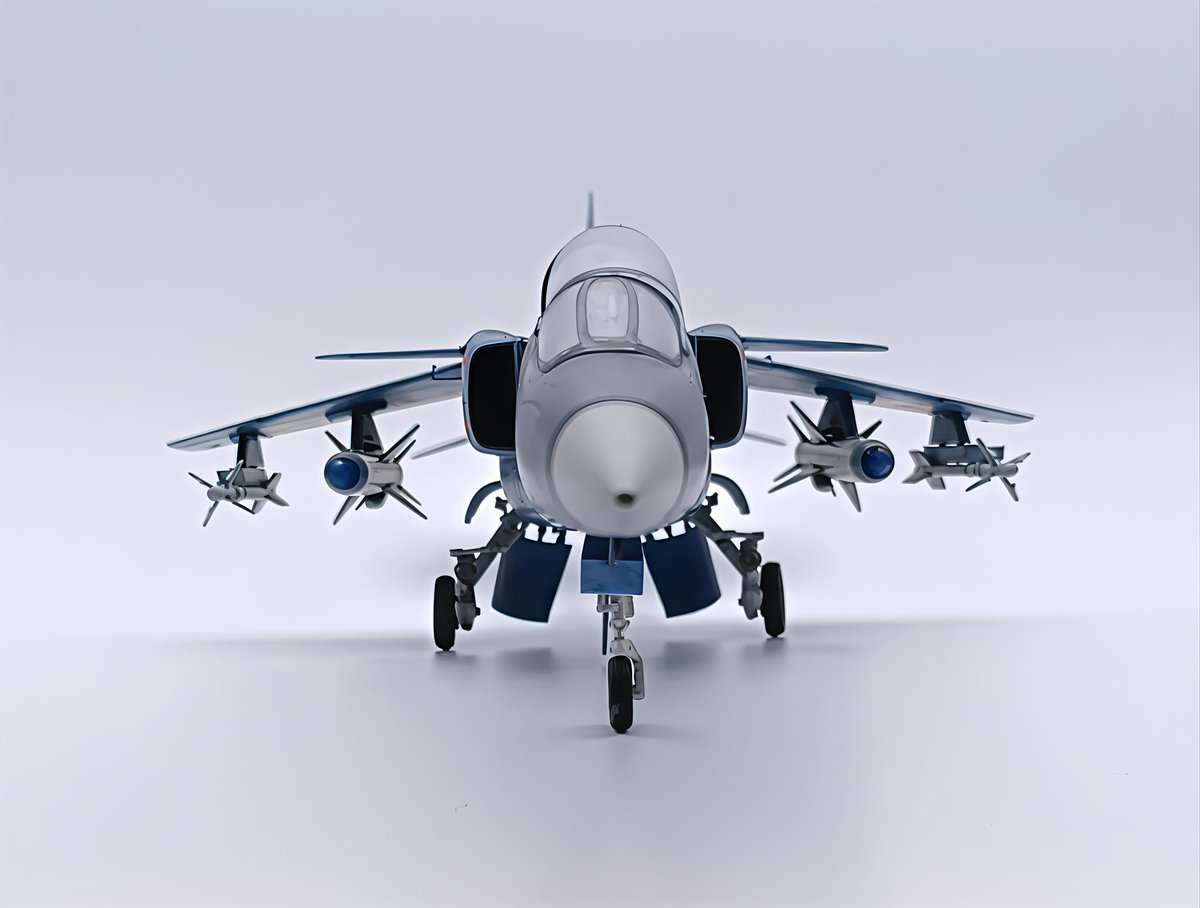 1/48 三菱 T-2 CCV 誘導弾搭載研究機です。 第2回陸模展に出展させて