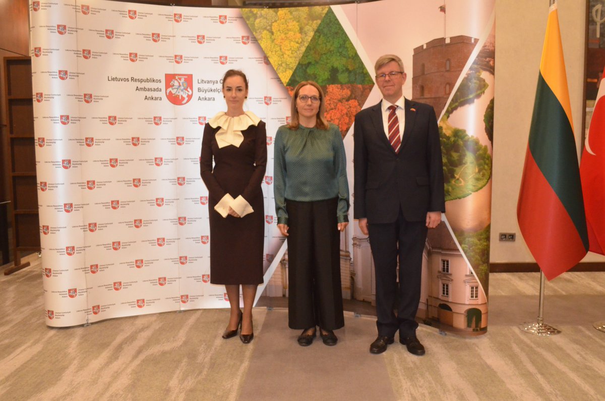 Diplomatic Observer tweet media