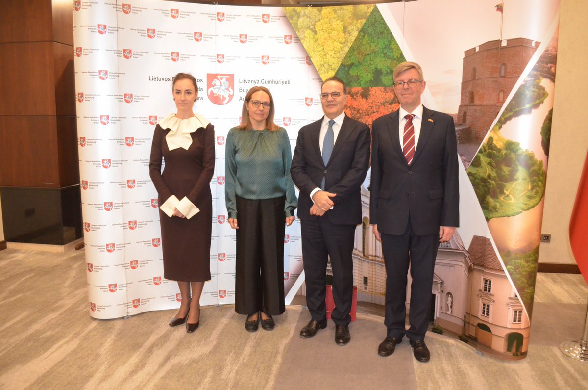 Diplomatic Observer tweet media