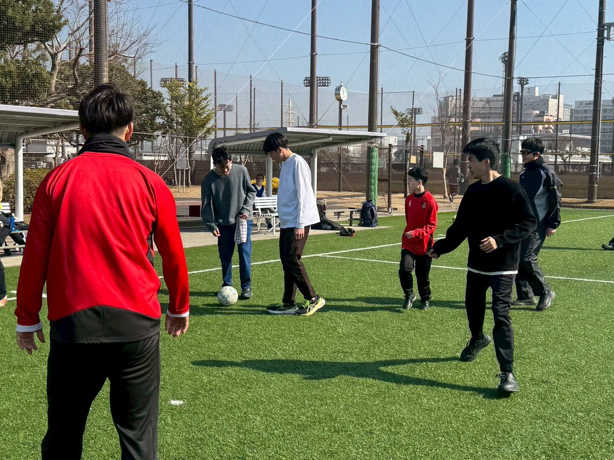 bardral_urayasu's tweet photo. 🔴デフィオ⚫️

第83回チャレンジフットサル教室を開催しました🙌

▶️ https://t.co/oKR5T5qH7i

これからもチャレンジフットサル教室では、障がいのある方とその家族が繋がり、挑戦を楽しめる場作りをしていきます！

#bardral
#Defio
#挑戦 https://t.co/ztWd2O75k2