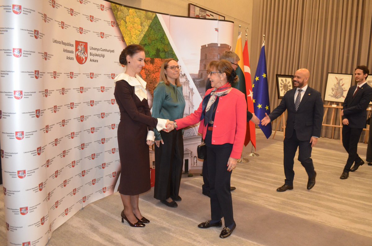 Diplomatic Observer tweet media