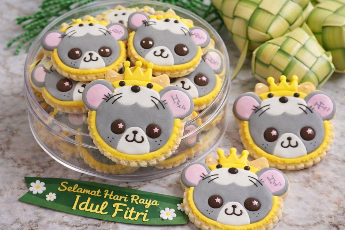 Primilly4's tweet photo. Adakah yang minat kue kering maskot gmmtv buat lebaran? Aku open PO kalau ada yang mau barengan.
10ribu/pcs atau 120ribu per wadah isi 15. Pengiriman dari solo dan bisa ke seluruh indo. Avail all maskot. Ada kue kering lain juga https://t.co/jdXLwaQcYD