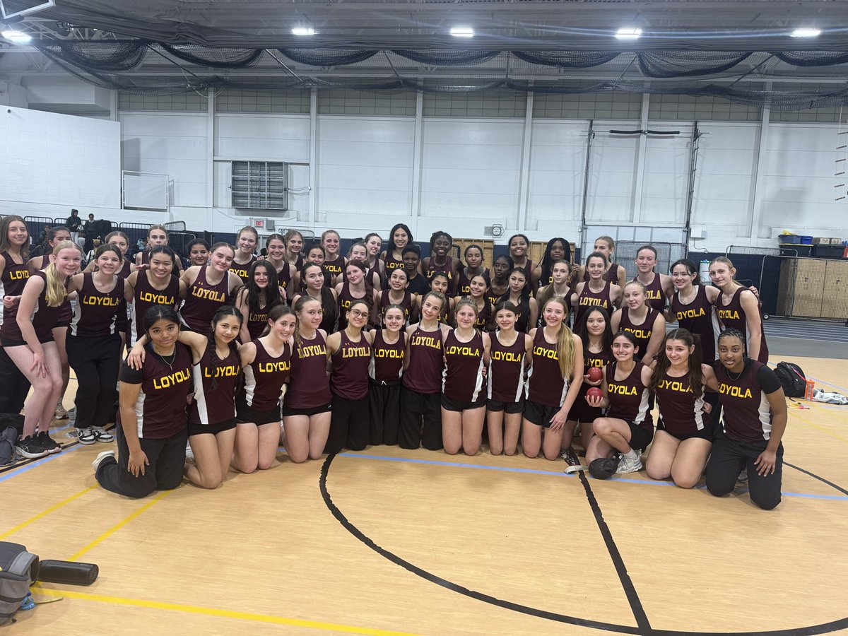 Loyola Girls' XCTF tweet media