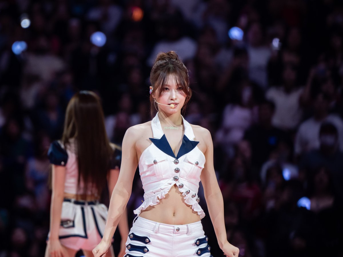 260201 #TWICE #트와이스 #MOMO #모모 #TWICE_6TH_WORLD_TOUR