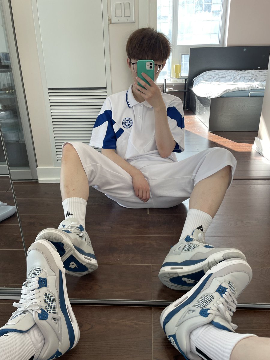 哈润枫（戴锁版） tweet media