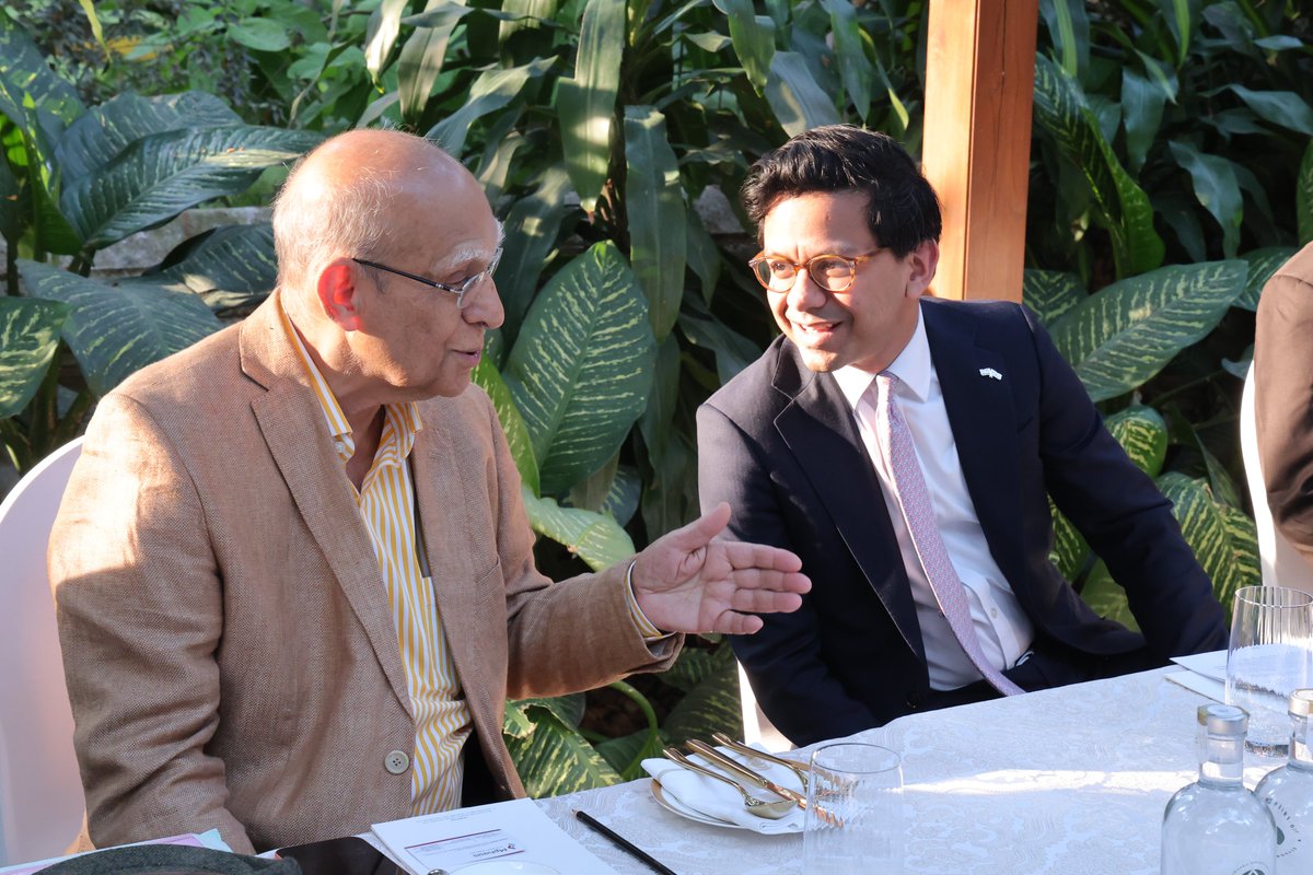 Great to host <a href="/KanishkaNarayan/">Kanishka Narayan MP</a> in Bengaluru this week for a roundtable with leading Indian #tech investors in the UK. Insightful conversations towards creating even stronger India–UK collaboration avenues. Exciting opportunities ahead for AI, innovation &amp; cross-border investment.