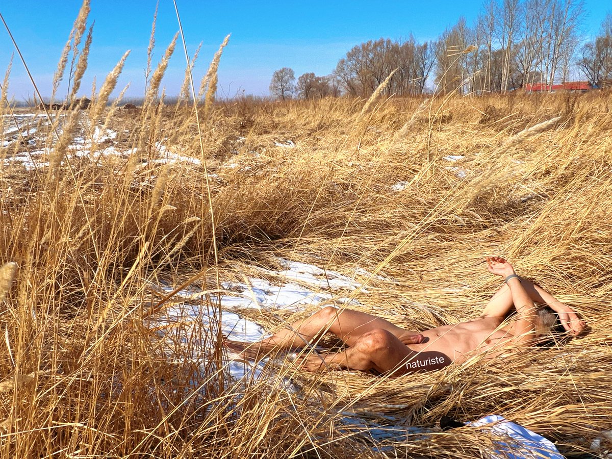 Naturiste tweet media