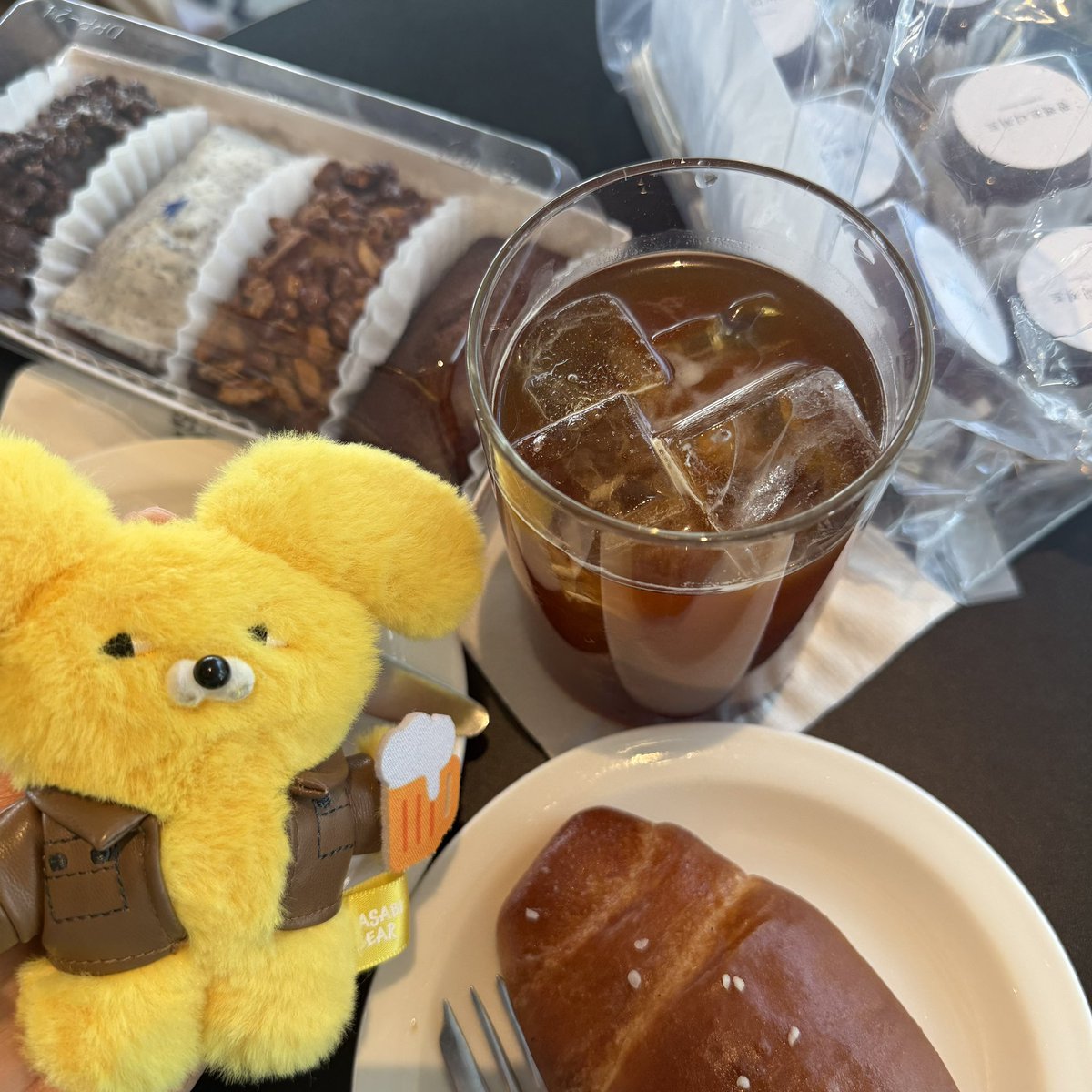 빵 먹으러 신촌으로 오세요