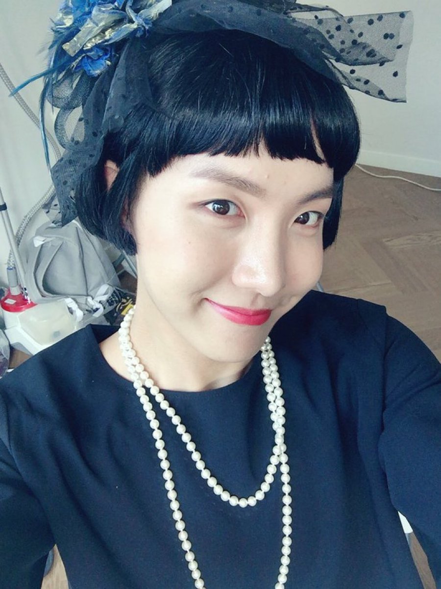 (  ◜♡◝  )センイルチュカヘ〜💜

#jhopeDay2026