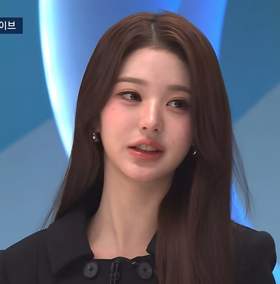 Lucky Vicky Queen Wonyoung for JTBC News :

“I think the most important thing comes from the belief that I am the main character of my own life. No matter what happens, in the end this life is mine, and I’m the one who has to solve and work through it."