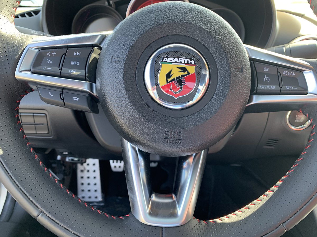 cinvogel's tweet photo. @Legacy411 I grew up with sports cars. My Fiat has paddles, but I prefer the stick 😉 https://t.co/EDzRBCTz68