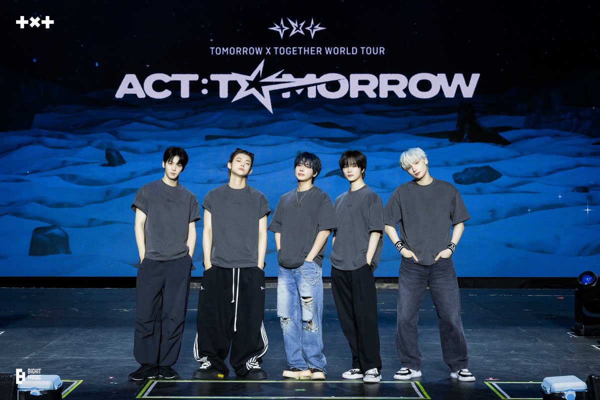 TXT_bighit's tweet image. &amp;lt;ACT : TOMORROW&amp;gt; Backstage Photo Sketch
(weverse.io/txt/media/4-22…)

#투모로우바이투게더 #TOMORROW_X_TOGETHER #TXT
#ACT_TOMORROW #TXT_TOUR_ACTTOMORROW