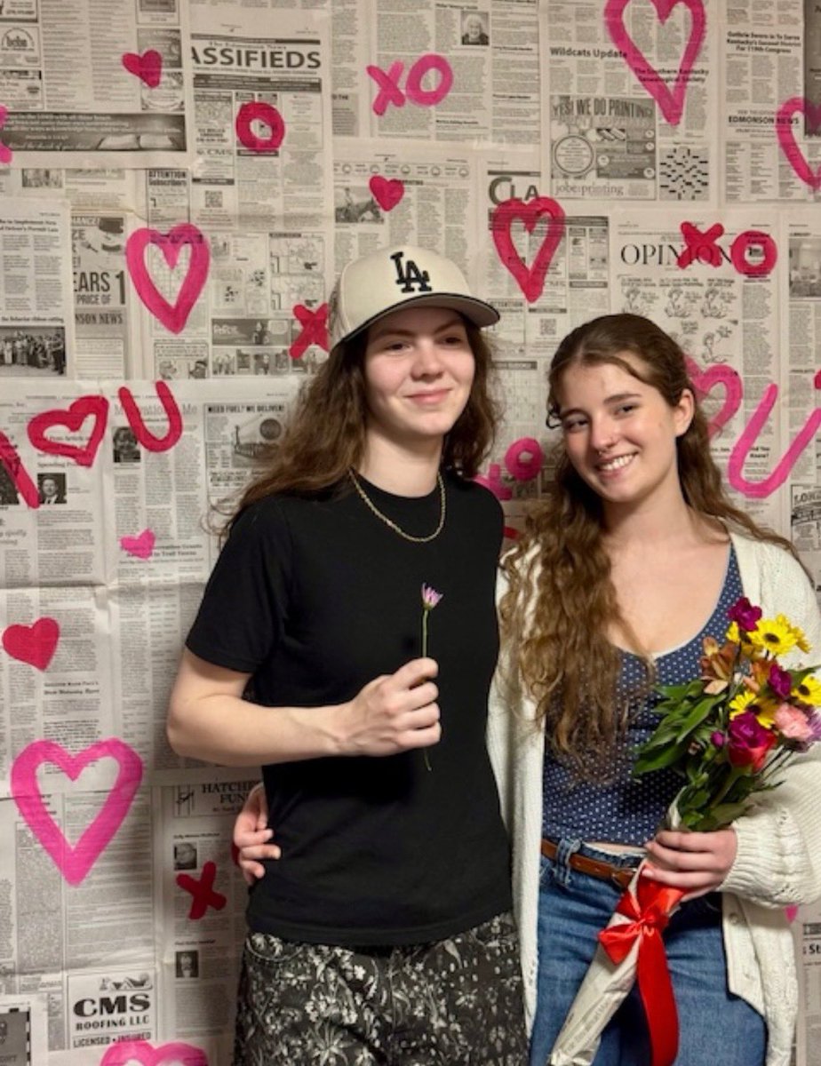 wkuhrl's tweet photo. 💐 Boquet of fun in McCormack Hall tonight! #wku https://t.co/vqjNvzkkgd