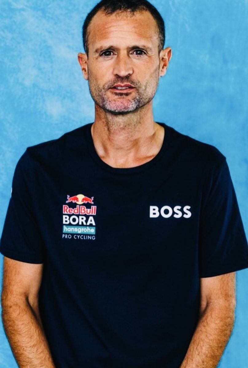 ciclismo_joven's tweet photo. XABIER ARTETXE (🇪🇸/RB WT🇩🇪)  “este tipo” me parece “1 personaje apasionante”, preparador 🚴‍♀️ formado “así mismo” desde que comenzó en S. BILBAO, continuando por CR, MOV, SKY, INEOS y ahora en RB, le adorna 1 ética de trabajo🔝, y además “cuece a🔥 lento” a algún 🚴 JR🔝, 1 pasada. https://t.co/nrgWuEdS45